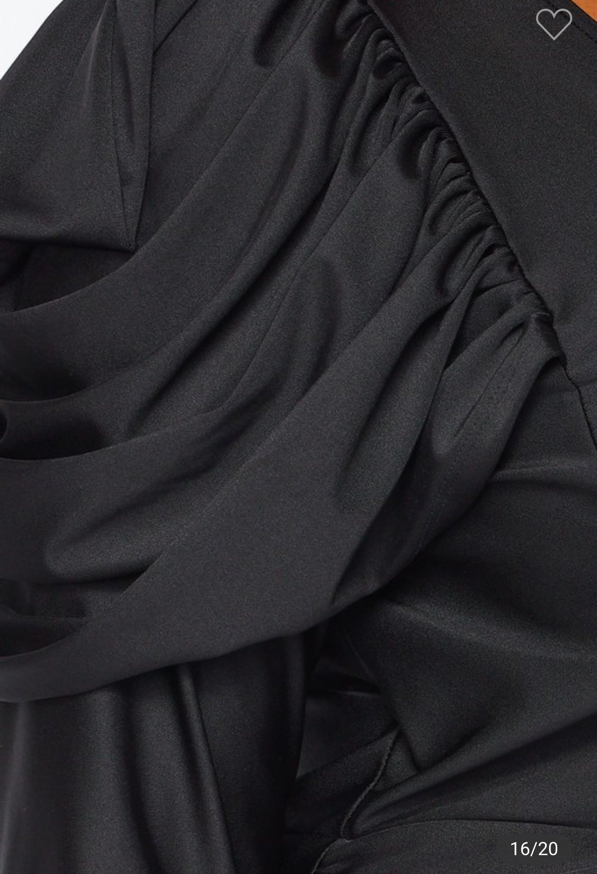 Plus size Black dress
