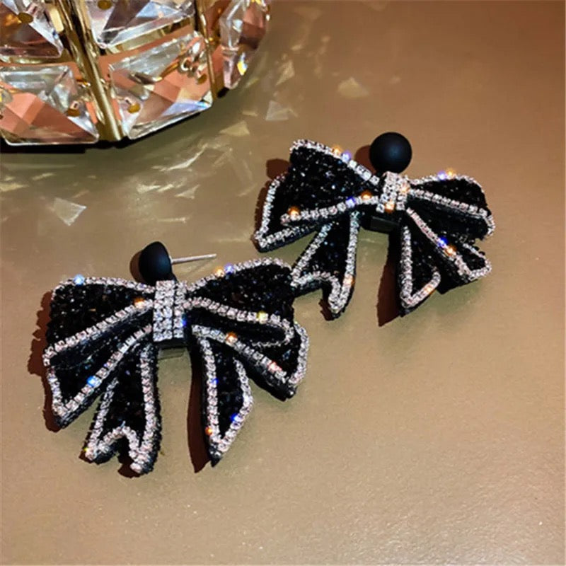 Black bow earrings