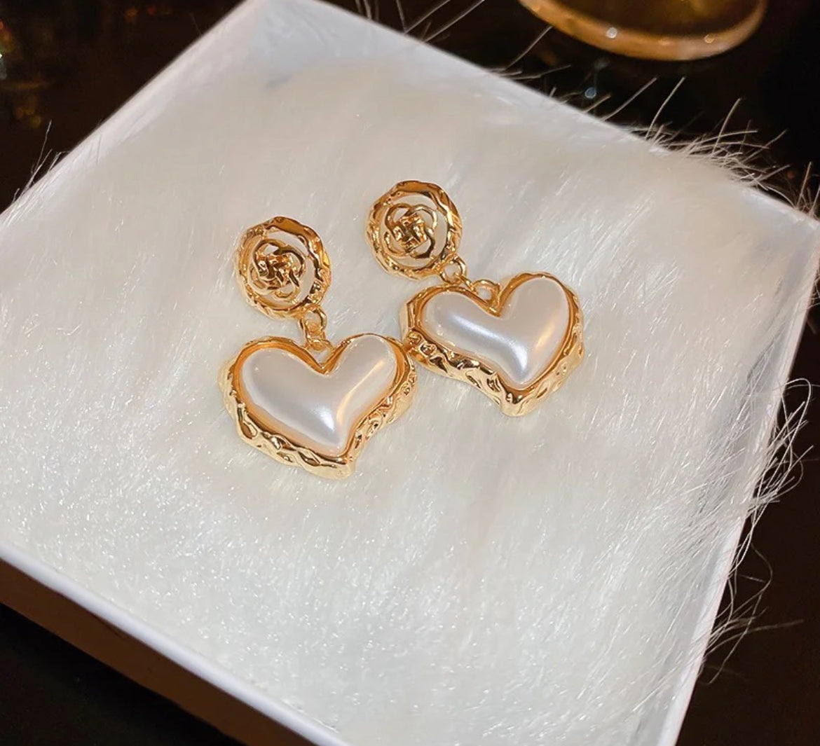 Pearls Heart Earrings