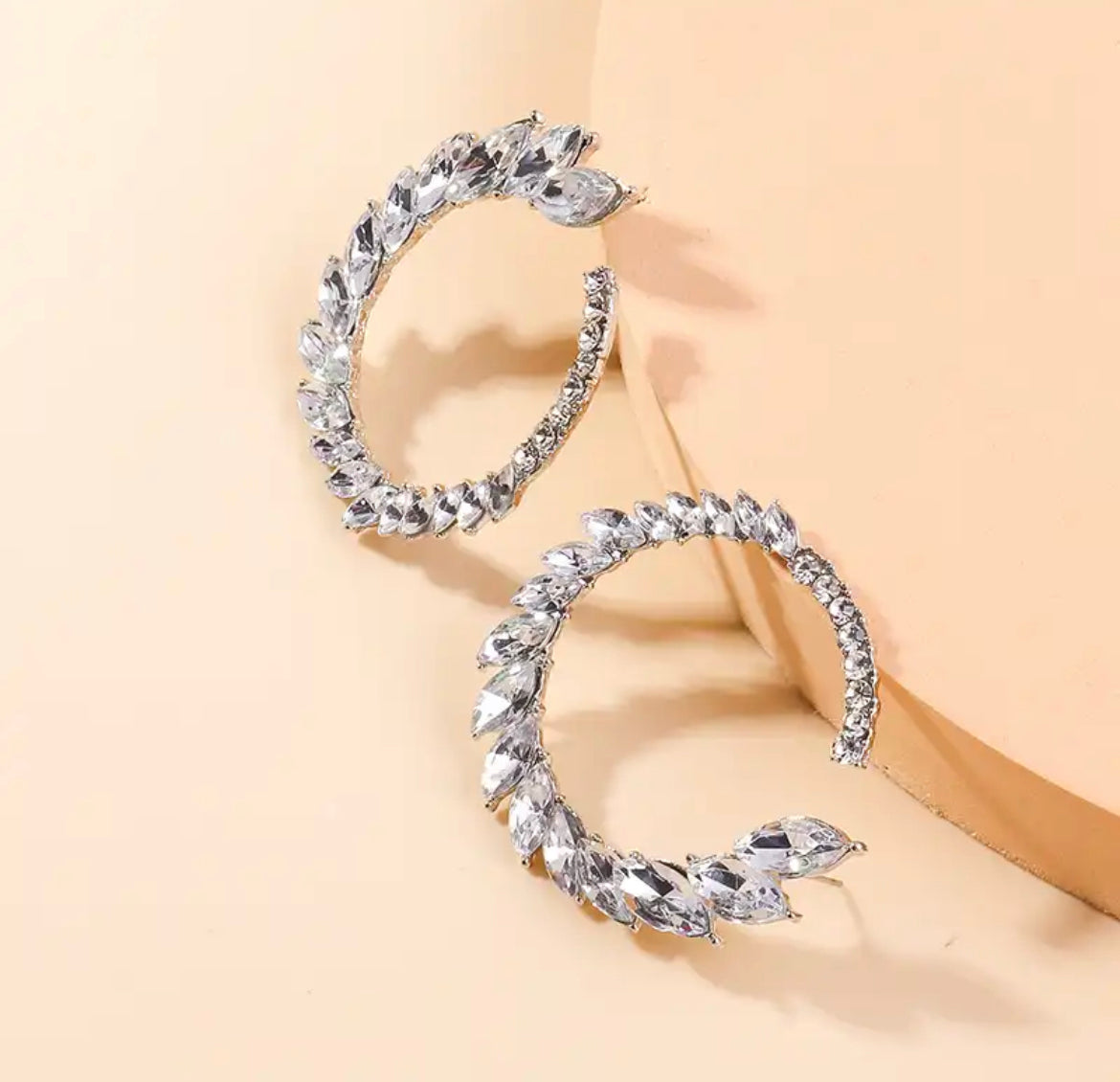 Round Leaf Earrings