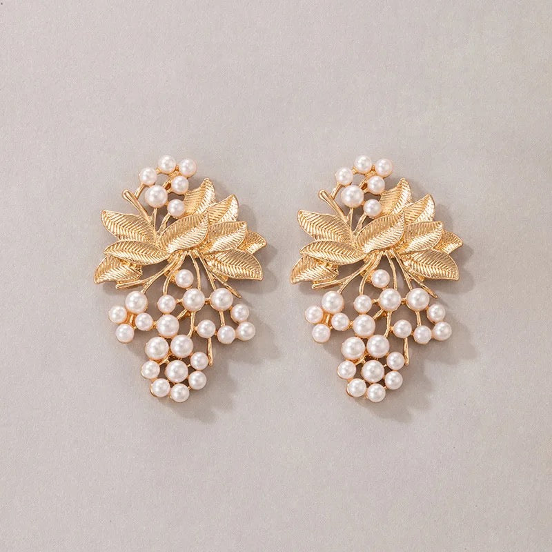 Pearl leaf earrings