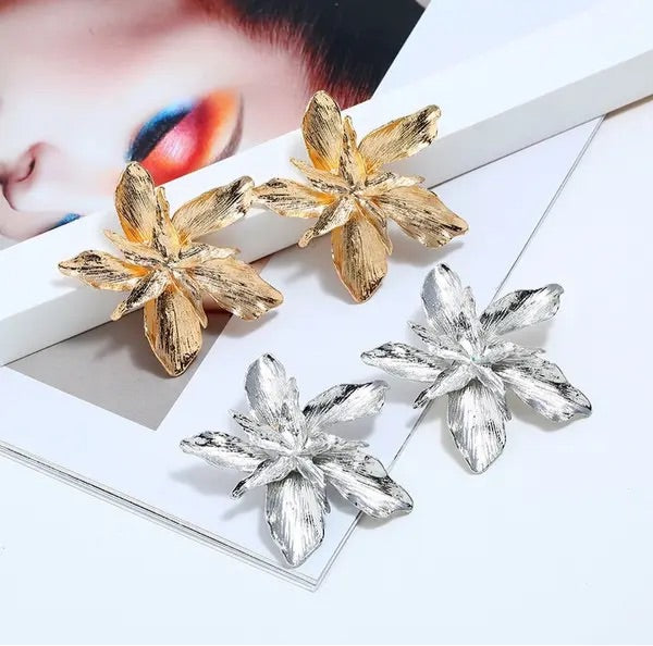 Silver Flower Earrings