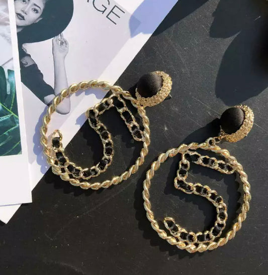 Number “5” Earrings black