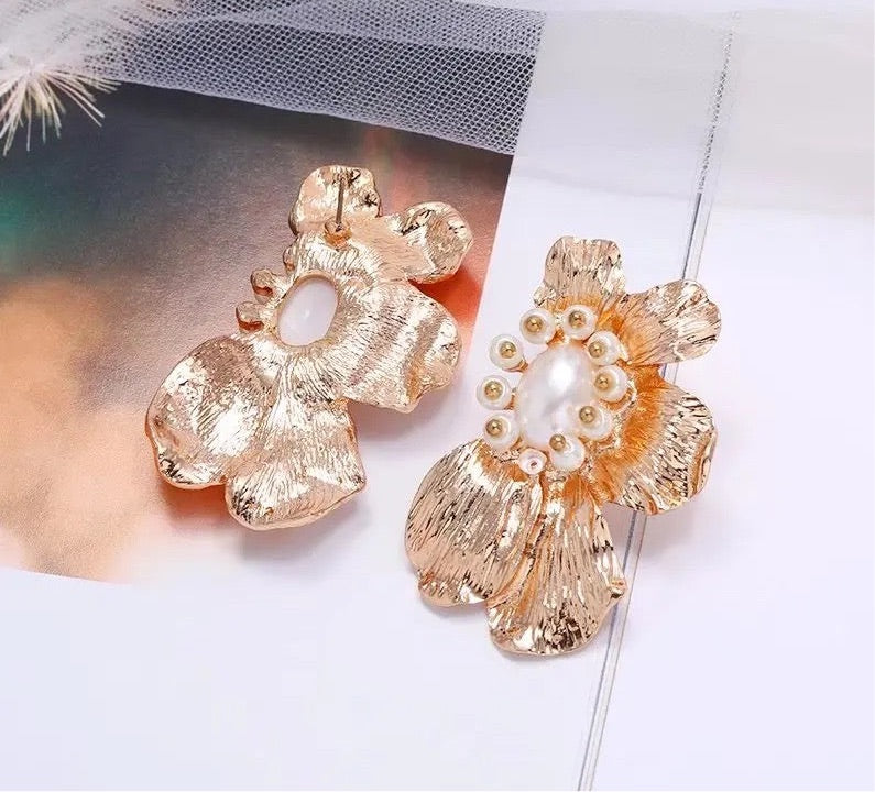 Flower Pearl Earrings