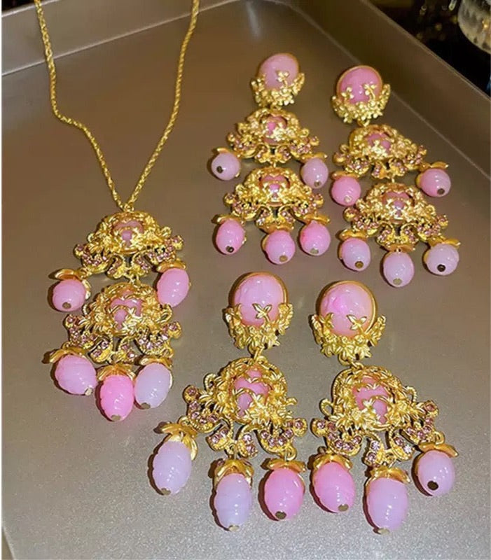 Vintage Necklace