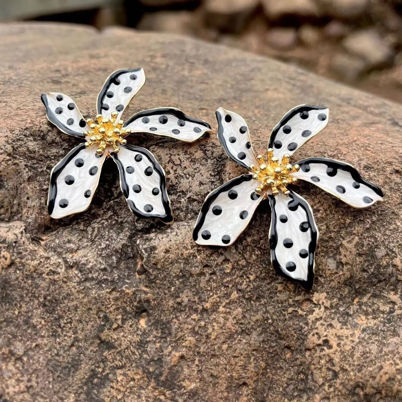 White flower earrings