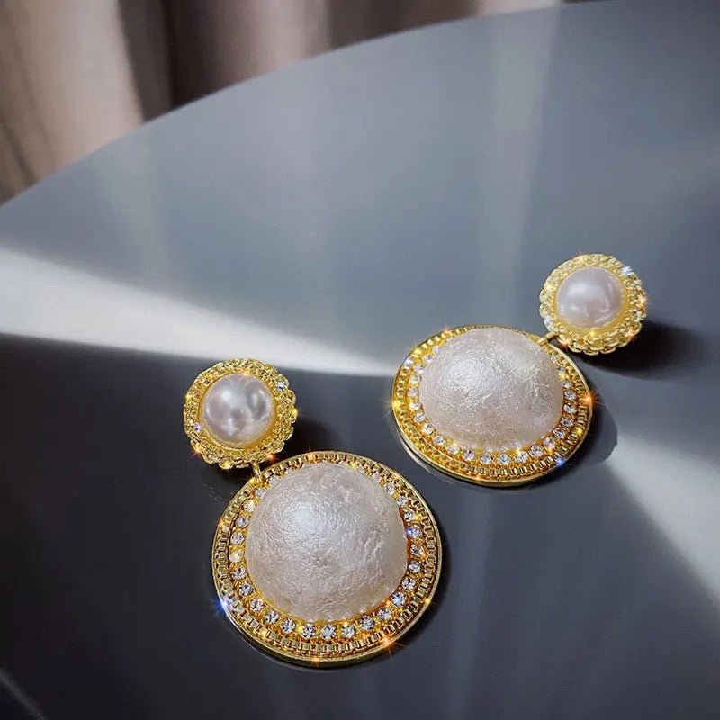 Pearl Round Earrings