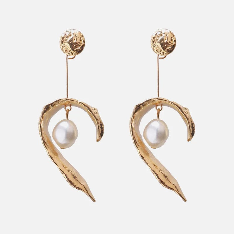 Pearl Retro Earrings
