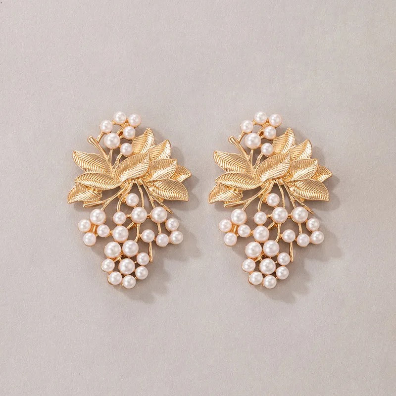 Pearl leaf earrings